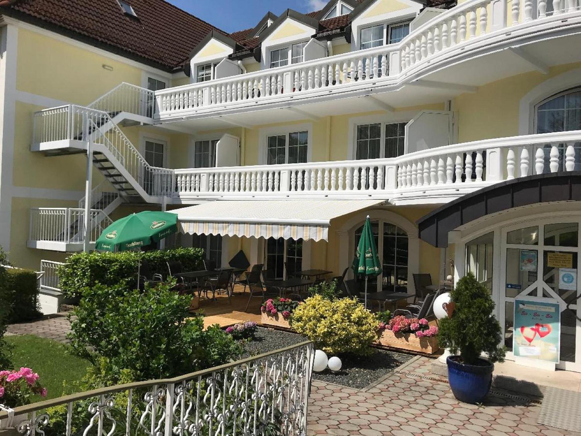 Ferienappartements-Grolik Im Aparthotel Zum Gutshof Hohenwarth ภายนอก รูปภาพ